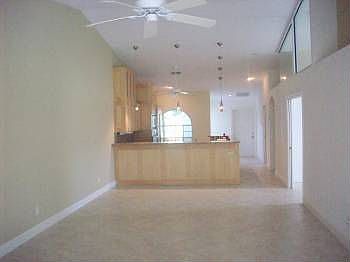 3rd image of 674 Wiggins Bay Dr