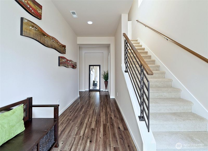 4th image of 4133 171st Street SE