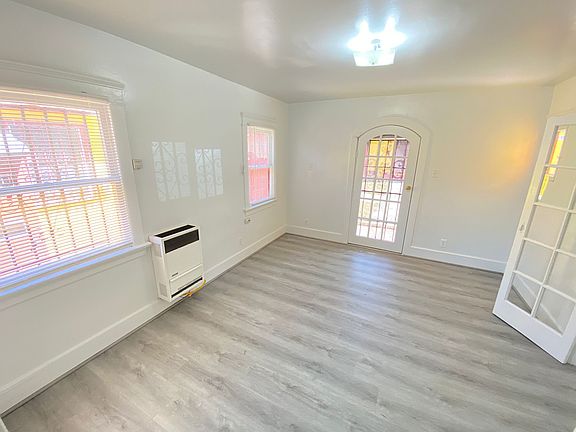 4th image of 1628 Morton Ave