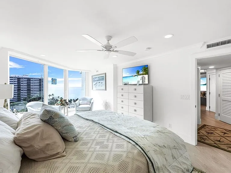 4041 Gulf Shore Blvd SW #902 — Photo 12