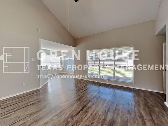 3rd image of 16315 Chimneystone Dr