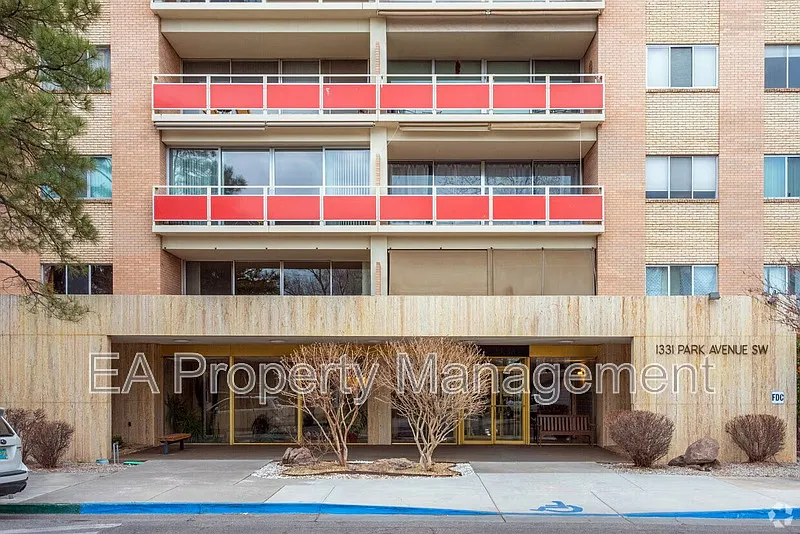 2 bed, 2.0 bath, $2,300 — Photo 2