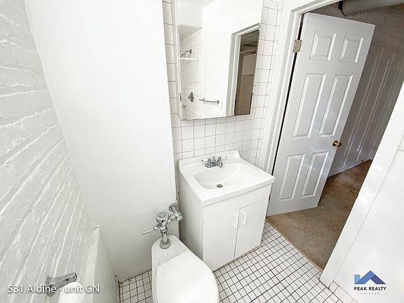 4th image of 527 W Aldine Ave #535-2S