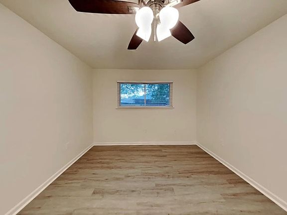 4th image of 10507 Mills Walk Dr