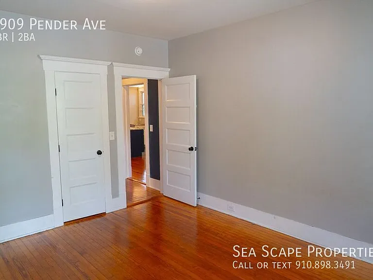 1909 Pender Ave — Photo 35