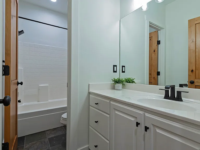 1028 Station Loop Rd — Photo 17