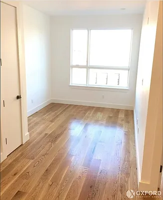 Rented by Oxford Property Group | media 44