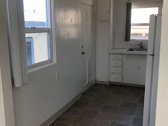 5th image of 5012-20 Santa Monica Ave #5014