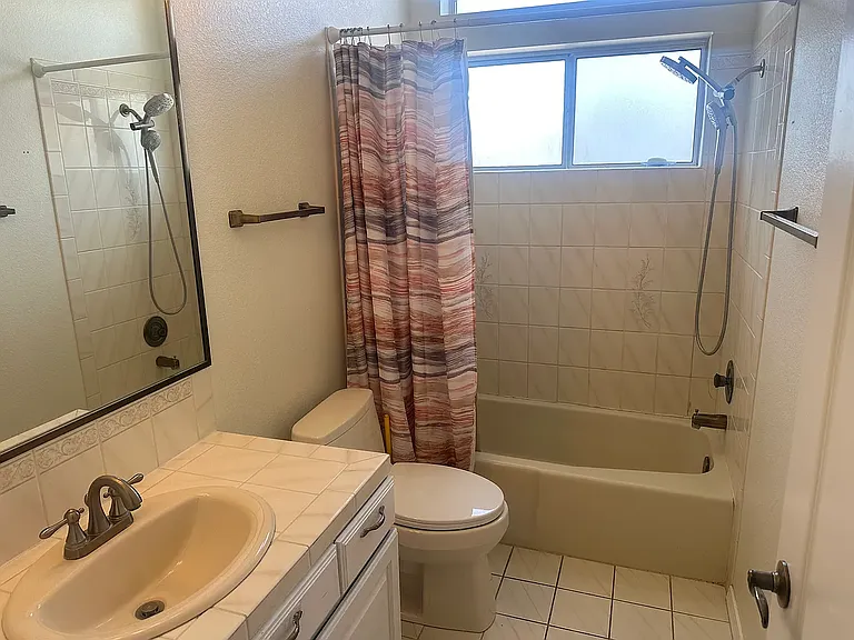1712 Black River Ct NE — Photo 19