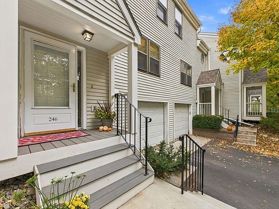 4th image of 246 3rd Ave NE