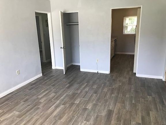2nd image of 1 W Winter Park St