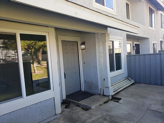 3rd image of 1380 W 48th St Unit 60