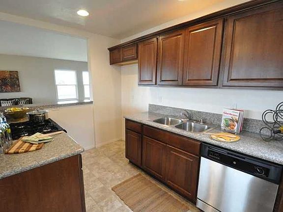 2nd image of 6195 Winchester St