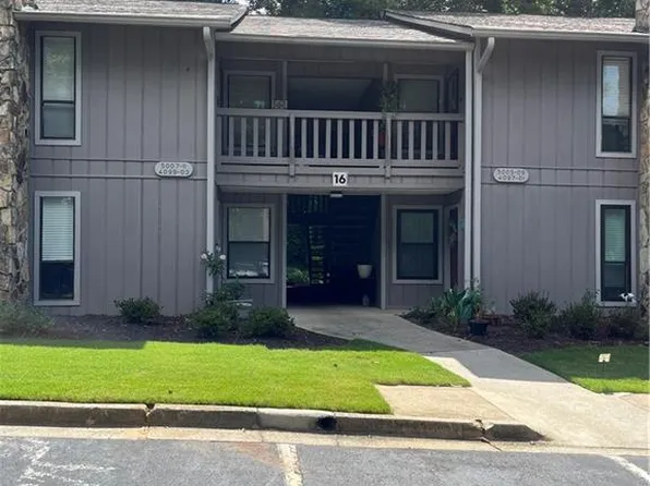 5011 Woodridge Way, Tucker, GA 30084