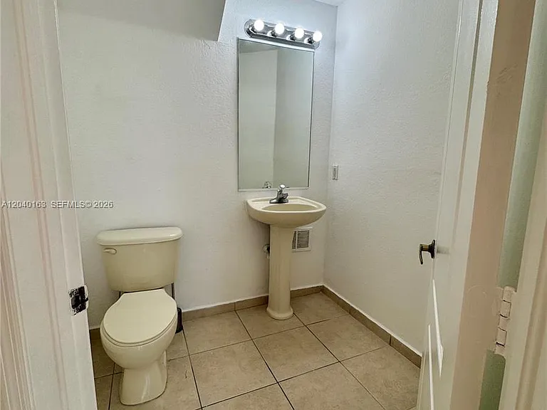 8936 W Flagler St #201 — Photo 12