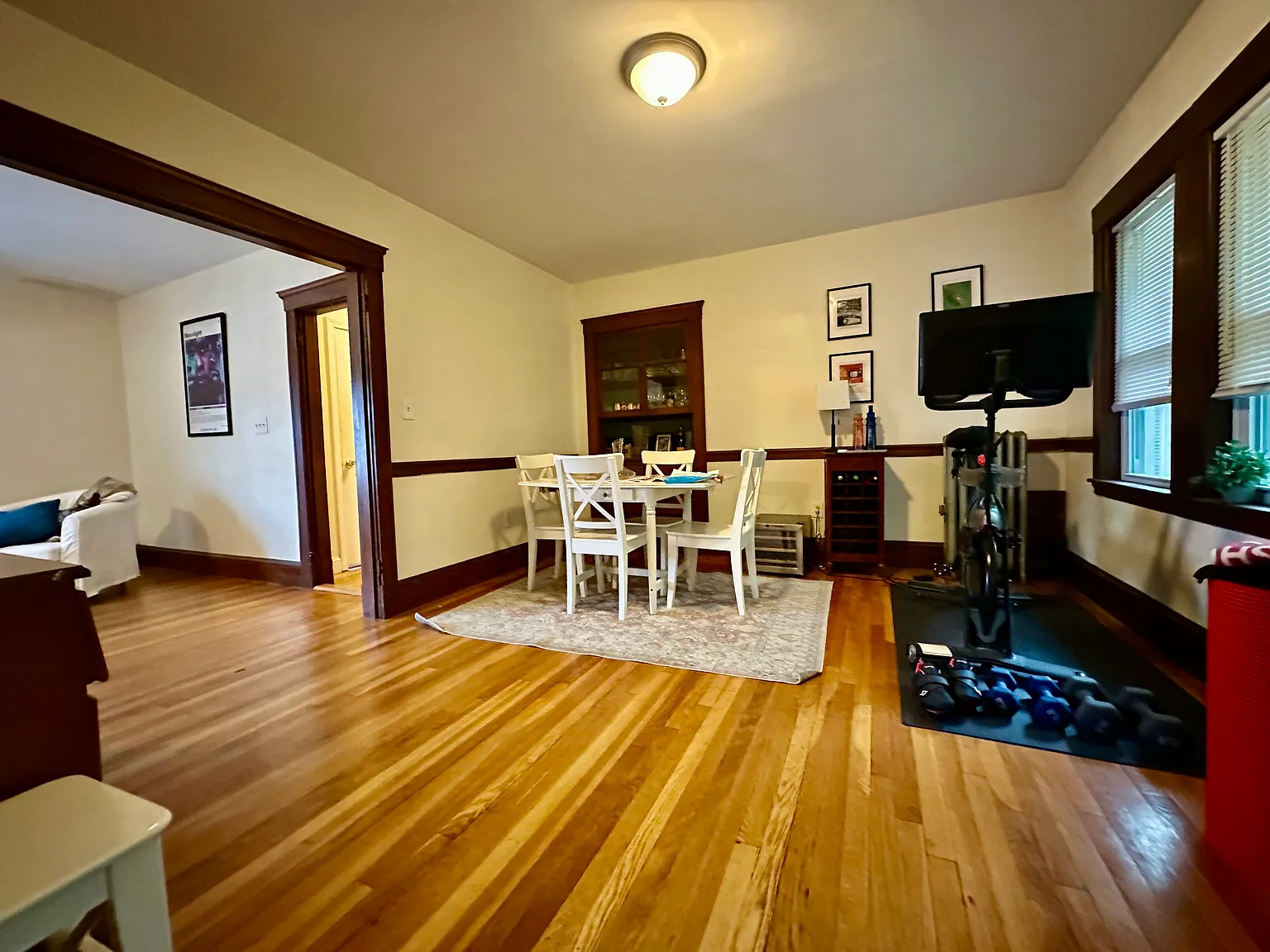 3 bed, 1340 sqft, $3,250 — Photo 3