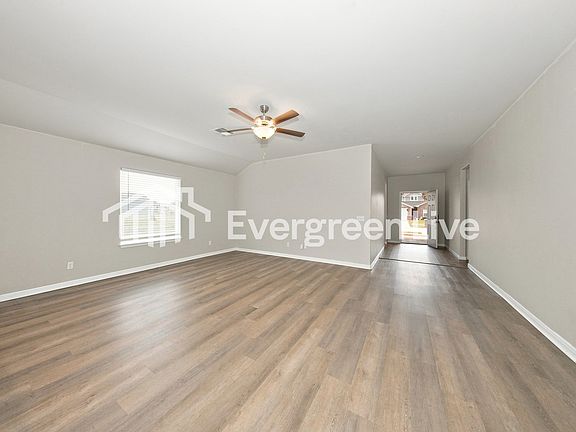 3rd image of 920 NW 3rd St