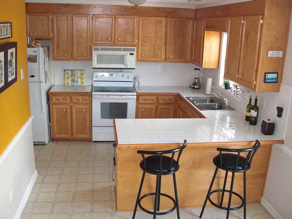 1st image of 2325 C8 Vineyard Dr