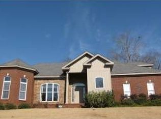 58 Gunnells Rd, Deatsville, AL 36022