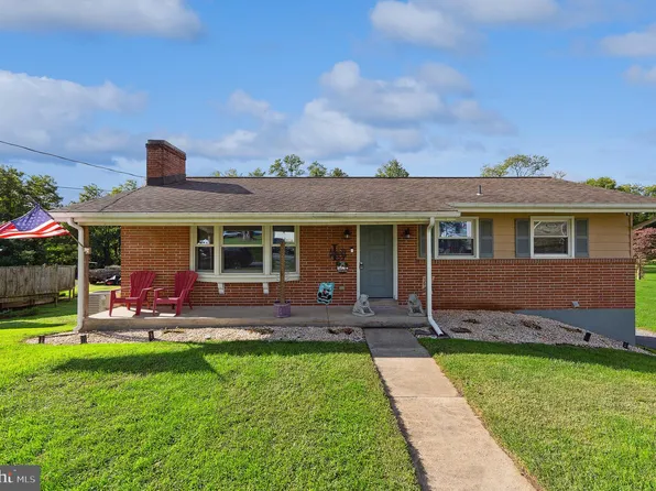 1735 Old River Rd, Marietta, PA 17547