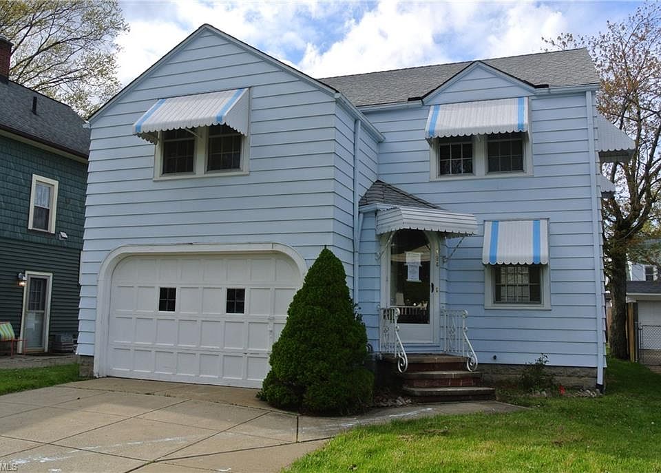 1st image of 124 Stanford Ave
