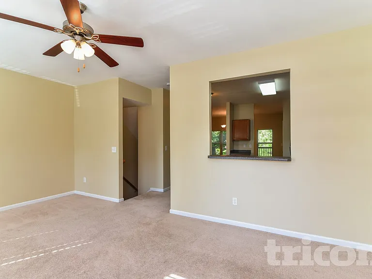 1470 Knights Trl — Photo 2