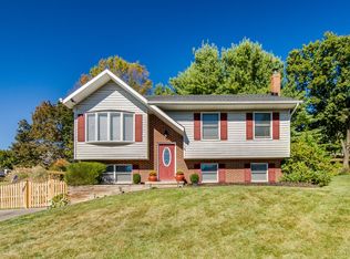 6149 Forest Ln, Sykesville, MD 21784