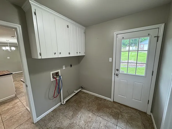 500 Oakdale Rd — Photo 6