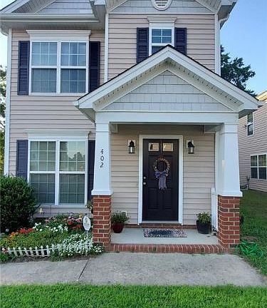 2nd image of 402 Orange Ave