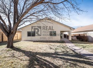 1014 Pinecrest Dr, Pueblo, CO 81005