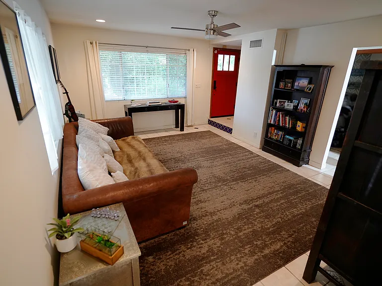 2916 W Verdugo Ave — Photo 8