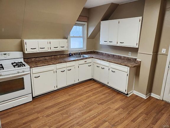 2nd image of 724 Lemoyne Ave #24