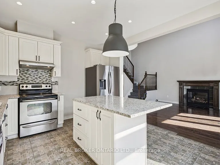 155 Rodeo Dr — Photo 16