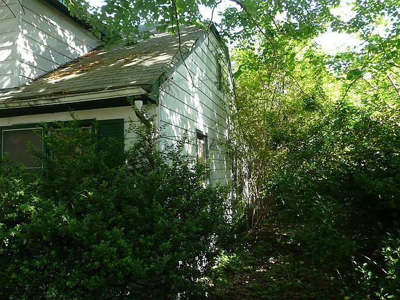 5th image of 413 Dunning St