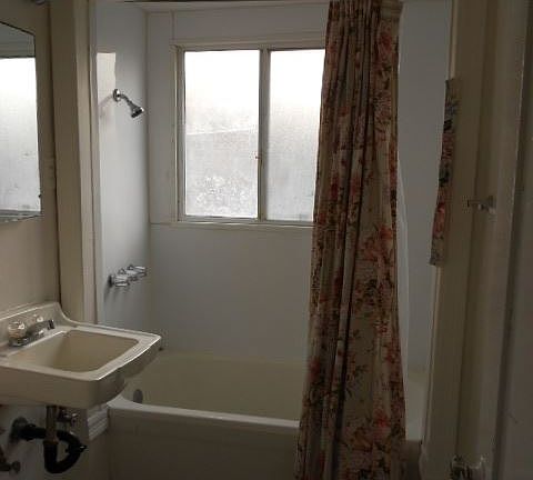 5th image of 770 Saint Louis Ave APT 02