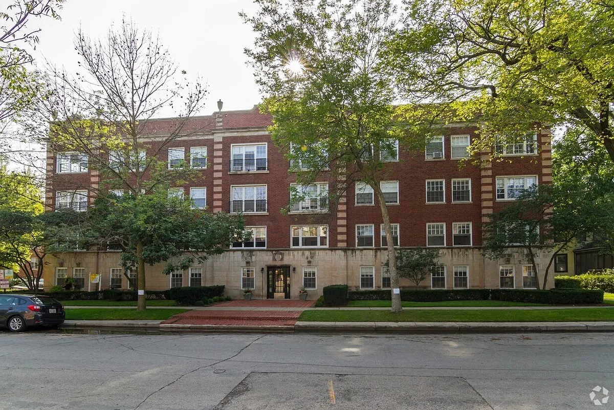 Building Photo - 1000 Hinman