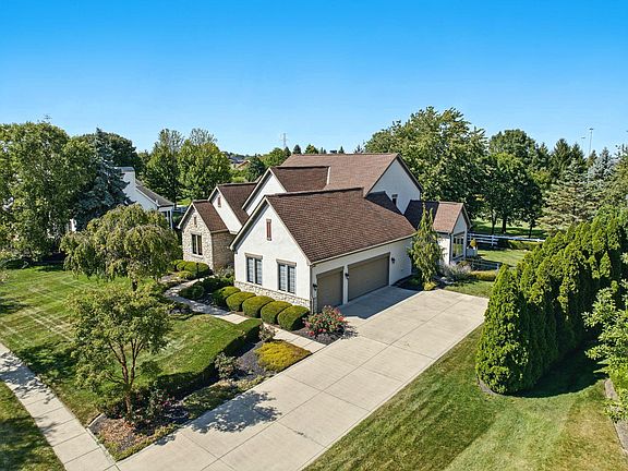2nd image of 6118 Heritage Lakes Dr