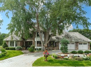 839 Park Place Dr, Mendota Heights, MN 55118