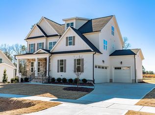 812 Crimson Ridge Trl, Fuquay Varina, NC 27526