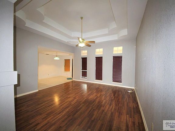 3rd image of 2514 W Mark Cir