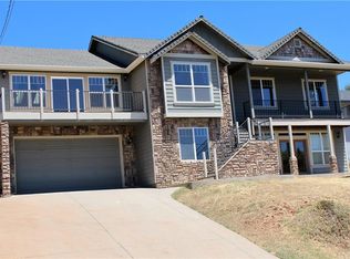 17287 Greenridge Rd, Hidden Valley Lake, CA 95467