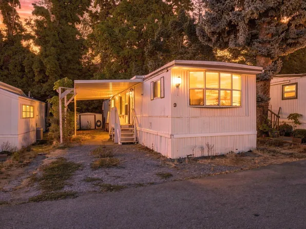 7001 Rogue River Hwy Space 3, Grants Pass, OR 97527