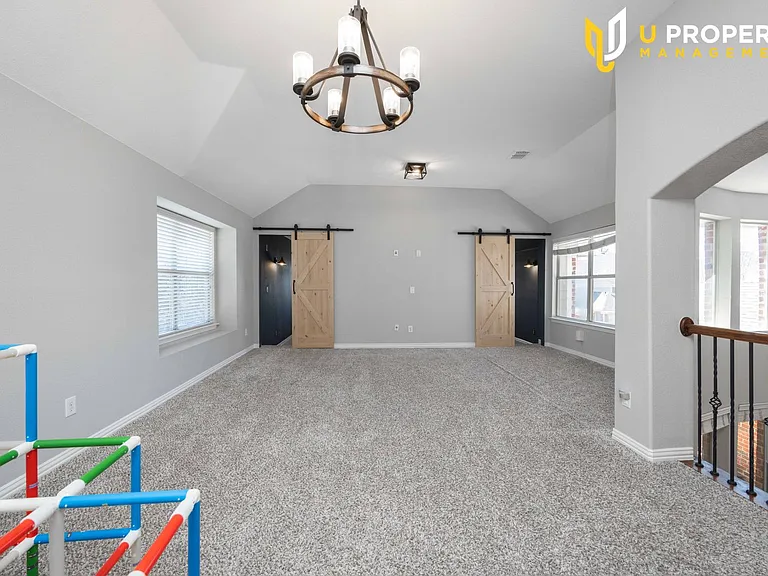 1687 Sandstone Dr — Photo 36