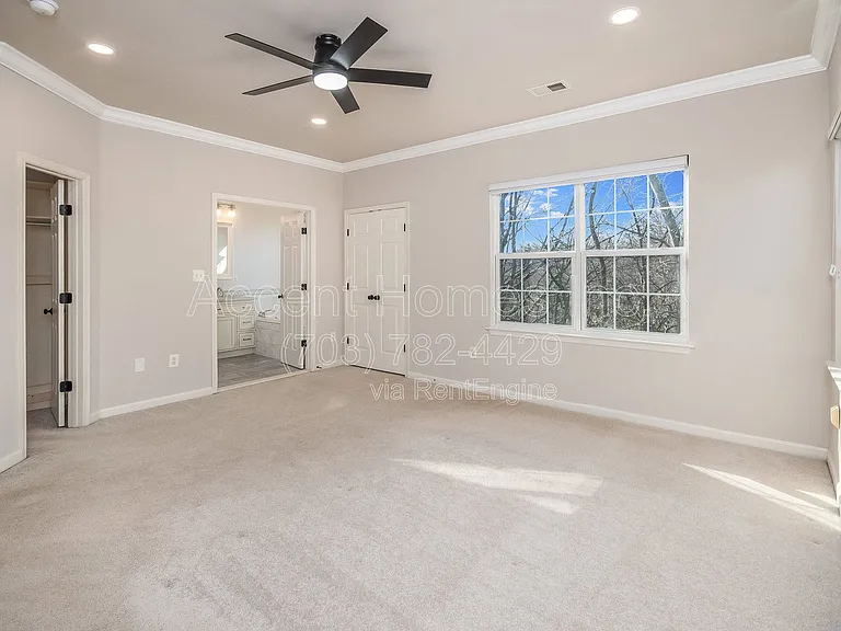 6450 Waterfield Rd — Photo 19