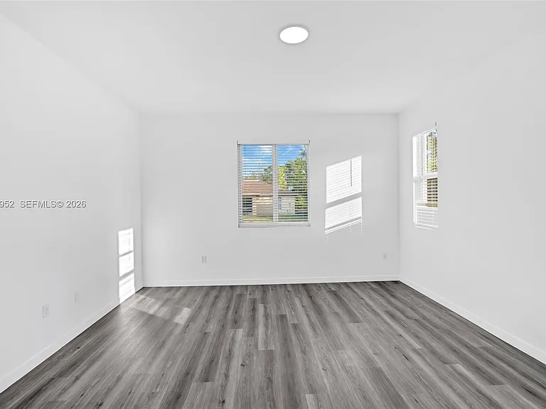 719 Little Rock St E — Photo 29