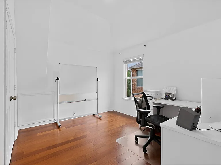 2659 Salorn Way — Photo 32