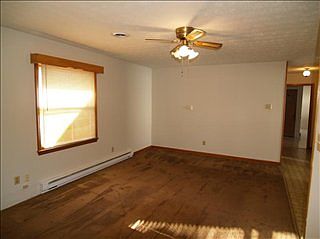 4th image of 410 Laurel St