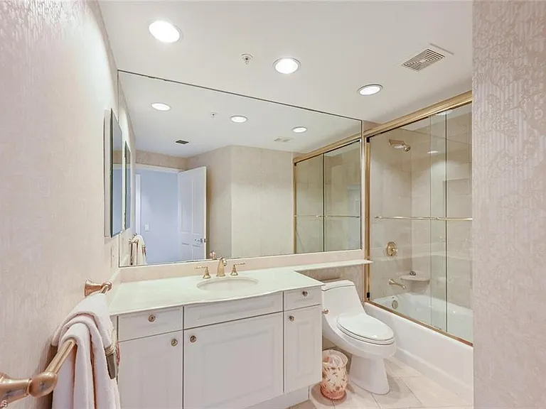 8665 Bay Colony Dr #1401 — Photo 34
