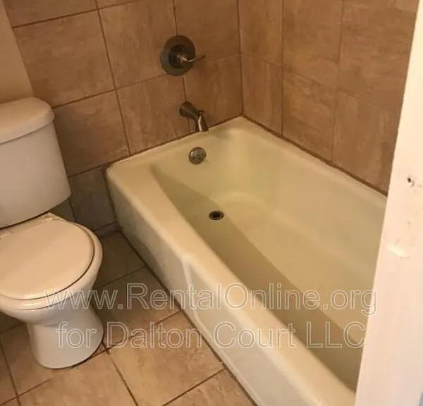 1811 Dalton Ct #B — Photo 15