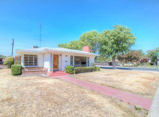 400 S K St, Madera, CA 93637